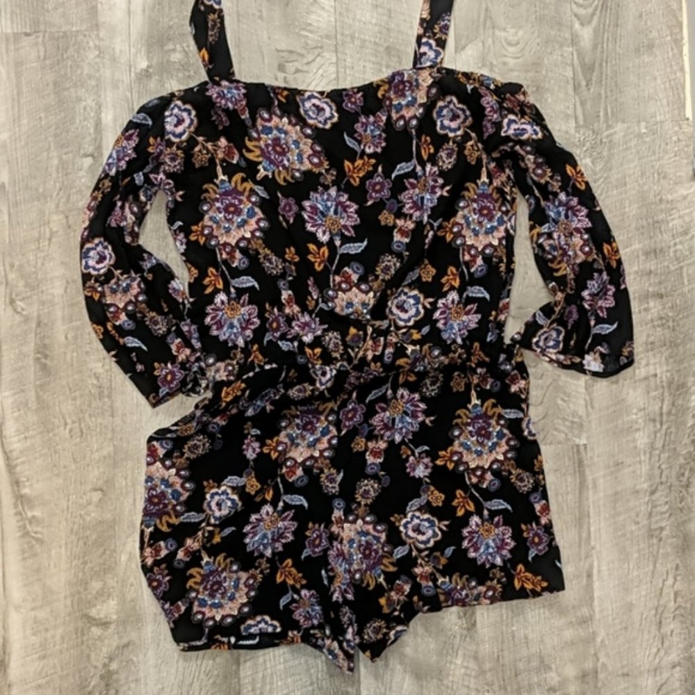 Apt 9 Ladies Cold Shoulder Floral Print Shorts Romper Size L